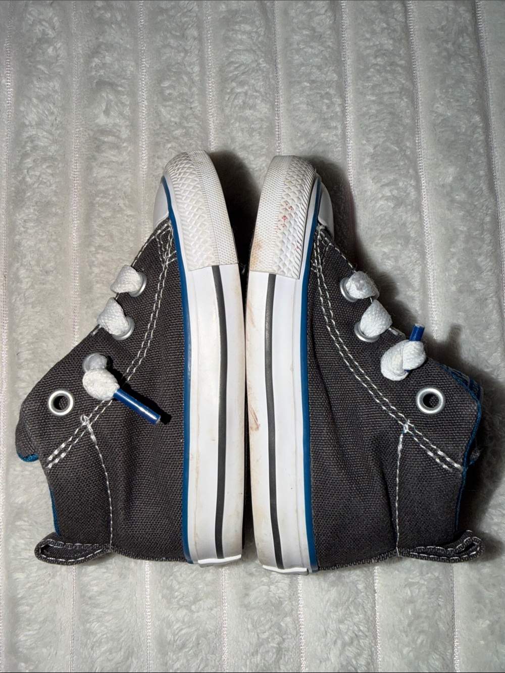 Converse Kids' Gray & Blue All Star High-Top Sneakers | Size 5 Toddler - Picture 4 of 7